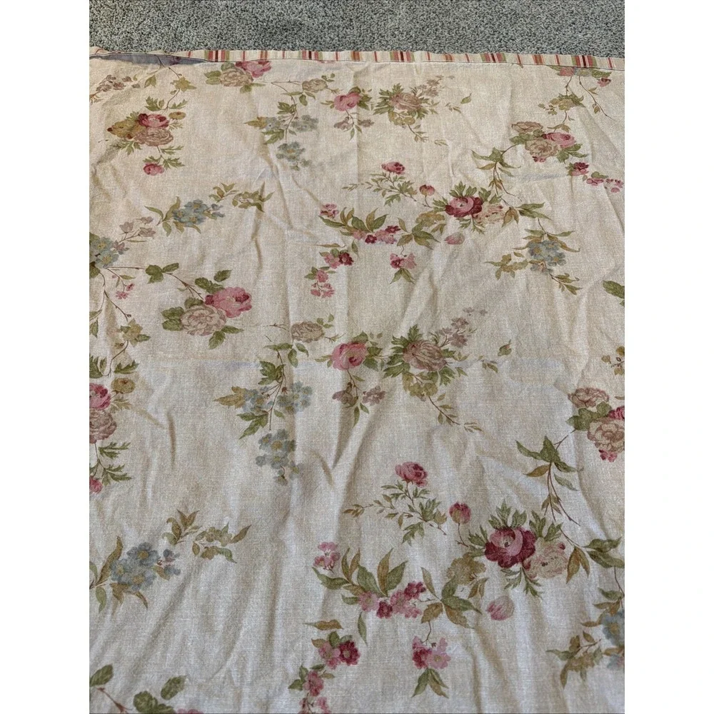 Beige Rose Floral Reversible Tablecloth 60x80 Country Cottage Farmhouse